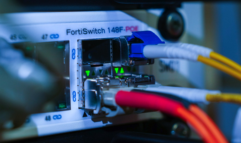 Metalické a optické kabelážní systémy